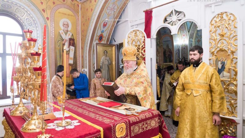(LIVE) Литургия в Свято-Михайловском храме села Авдарма. Второй день торжества. Храм посетила Ирина Влах