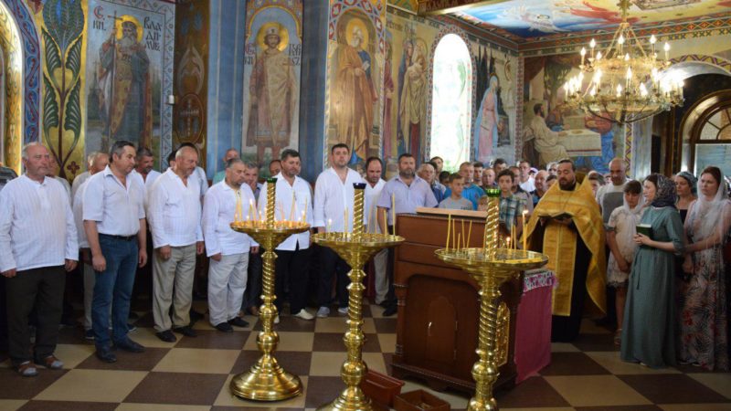 (ФОТО/ВИДЕО) В село Гайдар была доставлена икона Святого Феофила Мироточивого, который является гагаузом по происхождению