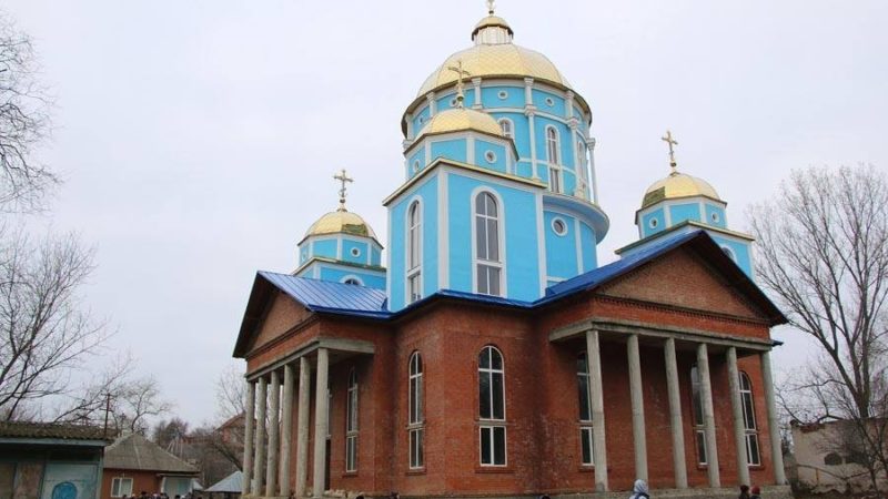 (ФОТО) В храме г. Вулканешты приступают к заливке полов