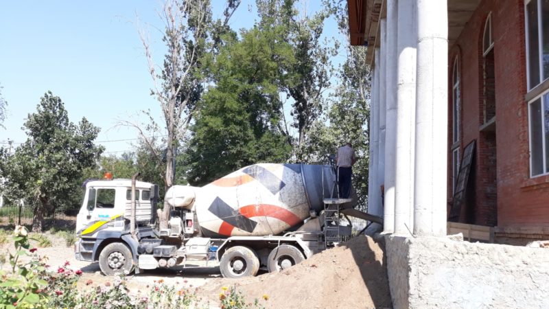 (ФОТО) В Свято-Покровском храме г. Вулканешты продолжаются строительные работы