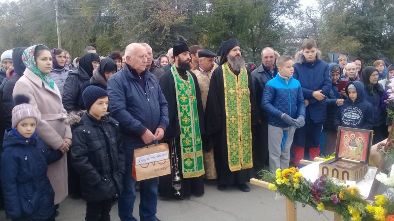 (ФОТО) В Тараклии прошел крестный ход посвященный 25 летию со дня восстановления храма