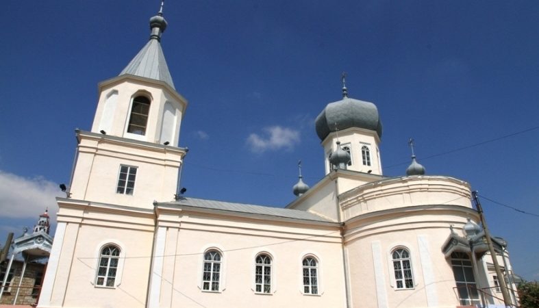25 лет со дня восстановления храма Тараклии. Как это было