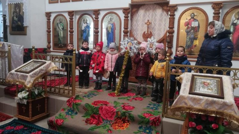 (ФОТО) В храме с. Етулия на Рождество прошло выступление детей
