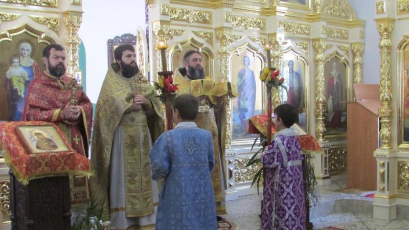 (ФОТО) Храм в честь пророка Илии мун. Комрат отметил свой престольный праздник (курбан)