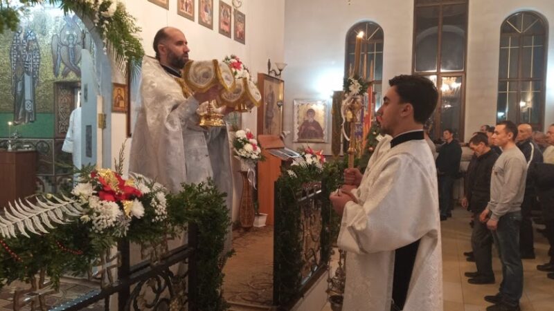 (ФОТО) Служба на Рождество Христово в Казанском храме мун. Чадыр-Лунга